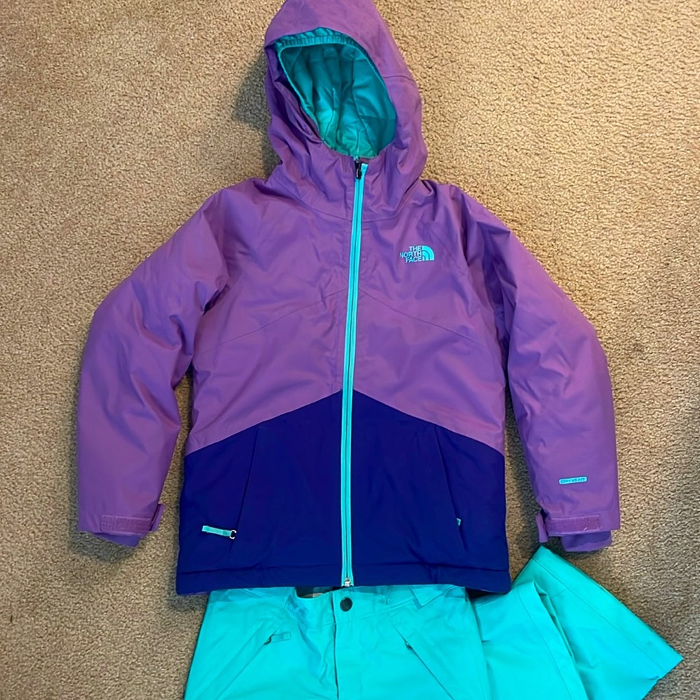 The North Face insulated ski jacket and matching pants for girls